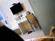 棋牌宾馆啪啪150元身材苗条小姐有点亏鸡巴没操过瘾就射了