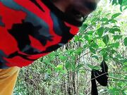 带婊妹去户外露脸深喉卡在树上疯狂输出02