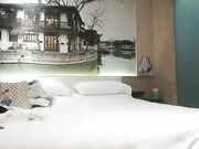 探花极品外围满背纹身顶级美臀腰细胸大肥臀