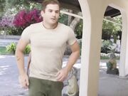 娇小女孩小穴粗大肉棒插入阴道干到射爱液