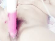 风骚少妇插穴自慰 嘴里还不停的咬耳机