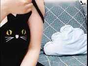 美女下班回家到邻居男家沙发上打炮对白