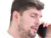 美少妇浴缸里勾到俩帅哥后面操前面深喉