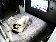 破解家庭网络摄像头监控偷拍帅哥美女开着电视翻云覆雨