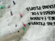 三男两女淫乱小萝莉一人一个操嫩穴 03