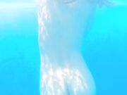 乌克兰炙手可热极品女神西比尔室外泳池挑逗猛男烈日下激情来一发