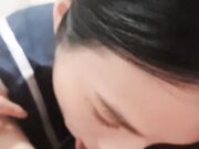 全程露脸第一视角苗条高挑女友卖力口交含大屌十分卖力