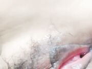 白嫩少女摸弄美乳小骚穴自慰抽插流水呻吟