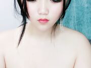 丰满巨乳极品尤物双手搓奶岔开腿掰超粉嫩穴自慰