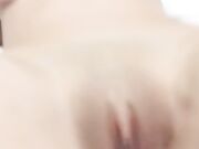 清纯少女露露主动上位骑坐鸡巴呻吟诱惑