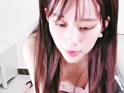 白嫩护士下班回家约操大屌男上位主动运动01