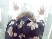 清纯师范大学美女酒店援交土豪床上被内射2次后换上黑丝开档袜趴在天窗上又被狂操一次,小逼真诱人,国语!