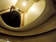 最新流出高科技坐厕内窥偷拍近距离拍摄美眉们的逼逼