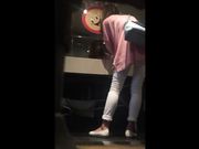 怪盗大神暗藏某商场女卫生间隔间连续偷拍来方便的妹子形态各异拍脸又拍下面能听到外面对话