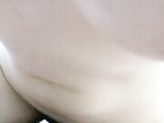 白嫩女友卧室玩操大屌各种操逼滴蜡展示02