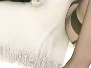 酒店白长袖黑丝高跟浴缸水中性交