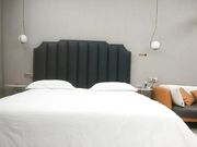 无情的屌小妹妹扒掉内裤猛扣逼后入 01