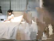 小姐姐性奋抓住奶子揉捏舔吸啪啪大力操穴