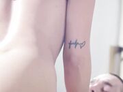 白嫩人妻吃鸡巴深喉玩弄淫语不断真刺激