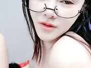 巨乳少女主动骑乘鸡巴上位坐插高潮不间断