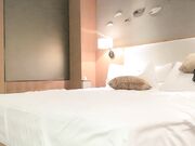 3800约操魔都大圈 外围女神 风骚貌美 配合默契 鲍鱼清晰可见1