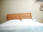 健身小骚货找牛郎 两男一女激情大战 大黑屌轮流吃2