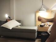 网约极品外围女神风骚淫荡从沙发到床上淫荡