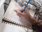 麦肯齐梅斯以前摆脱过迪克 现在有点想看看它让她感觉如何