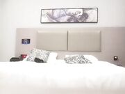 不错高颜值妹子啪啪 先聊聊天培养感情洗完澡开操口交骑坐后入