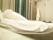 密码房 迎国庆 夫妻交换新作 香艳刺激 欣赏自己老婆在别的男人胯下呻吟