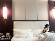 包养的漂亮妹妹 苗条身材大长腿 趴在身上吃大吊 口活很棒 主动骑乘抽插