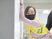 强奸外卖员这么性感必须内射她