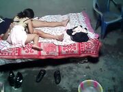 棚户区站街女暗拍装逼嫖客大半夜还要戴个墨镜看他逼舔得爽啊