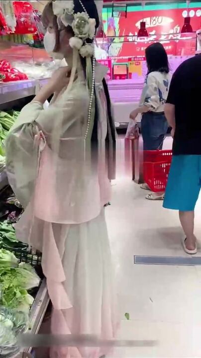 蝴蝶仙子汉服 内射流白浆