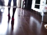 性感少妇居家红色包臀裙开档黑丝极品诱惑