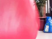 主播琴宝儿居家客厅大胆裸播