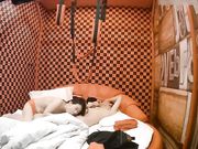 情趣主题钟点房生意真好连拍两对男女貌似还是第二对比较刺激女的很骚