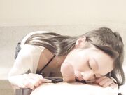 大奶美女吃鸡啪啪_在室外扒下牛仔裤撅着屁屁无套后入_内射_回房在补一枪_哥们真能射