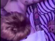 【真实非直播】嗨大的精神小妹陈美娇以被一屋子的精神小伙轮操！屌多逼少都争着操，大喊我爱娇娇！太TM的炸裂了！_