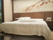 兼职20岁大学生 167cm 活力四射 清纯脸蛋少女胴体 高潮迭起