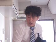 他们分手一年后 他的前妻做了整容手术 让她的脸看起来像她出轨的那张1