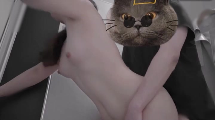 极品美少妇_主人的任务厕所露出，白虎美穴厕所大屌插入，叫声诱人响彻整个厕所！