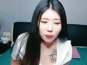 丝袜高跟制服诱人的小少妇跟蒙面小哥激情啪啪 69口交足交撸起大鸡巴