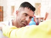 三个骚逼在单身派对上进行肛交群交派对爆操骚逼菊花大比拼