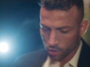 骚逼超级巨星和保镖屈服于诱惑偷偷潜入房间用力抽插骚逼内射明星也臣服于大屌