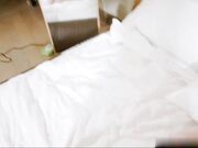 两个牛奶般的妹子 在翻云覆雨肉体摩擦 粉嫩嫩逼逼很诱人 看的冲动受不了