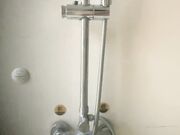 深夜又拿下个骚货人妻，刚下夜班来赴约，胸大逼粉，沙发插入满足淫穴