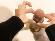 公共卫生间露出自拍自慰无毛逼2