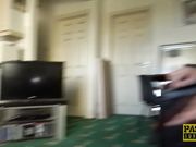 被变态老头爆操三穴的下流少女