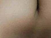 勾引正在玩电脑的漂亮小嫂子